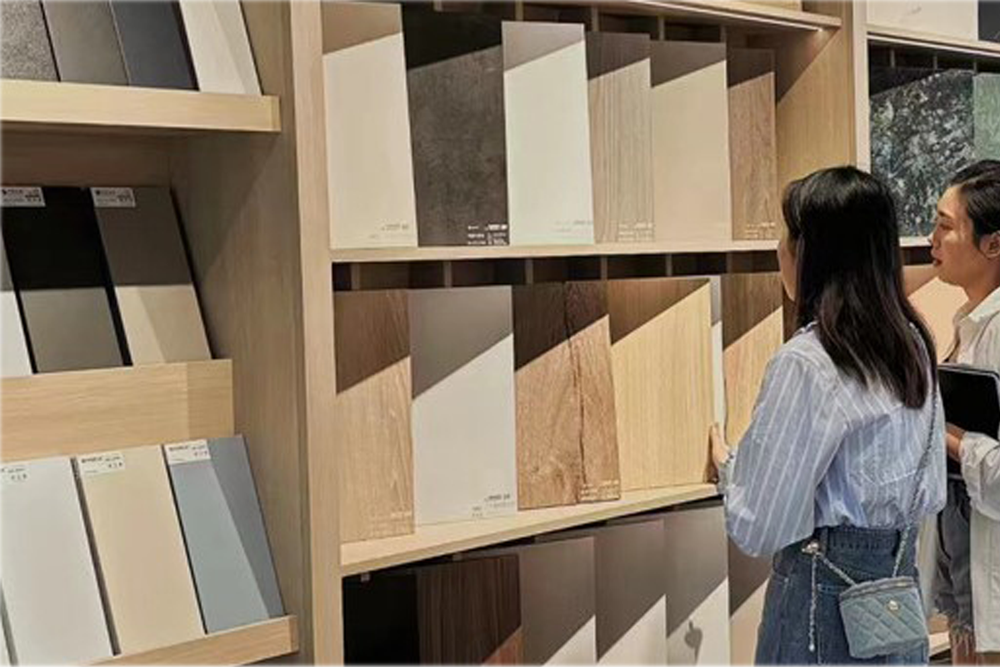 MATERIAL SHOWS